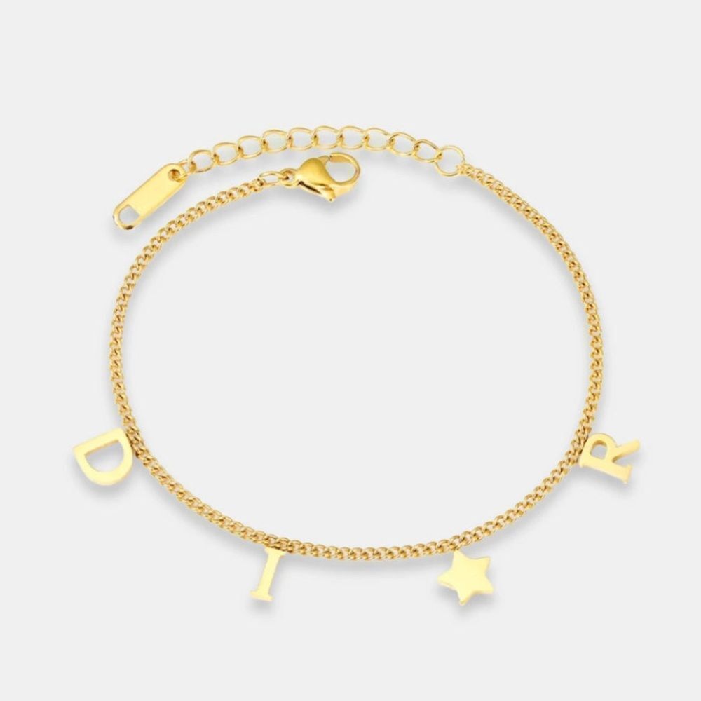 Dainty Star Bracelet Q31